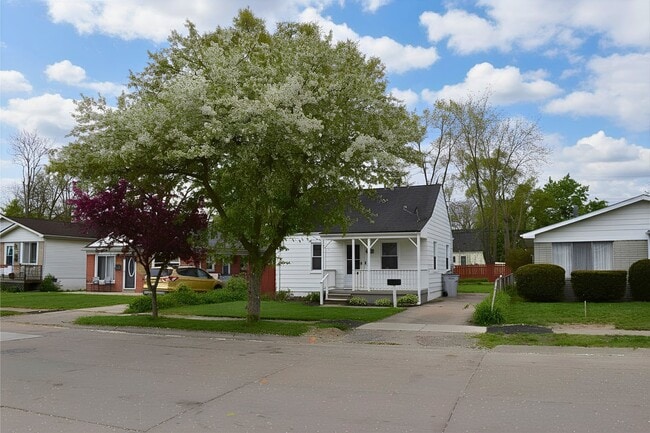 Building Photo - 23723 Vassar Ave