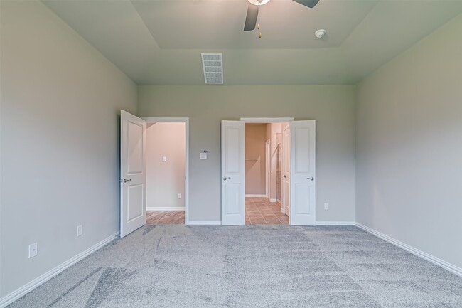 Building Photo - 337 Edmund Ln