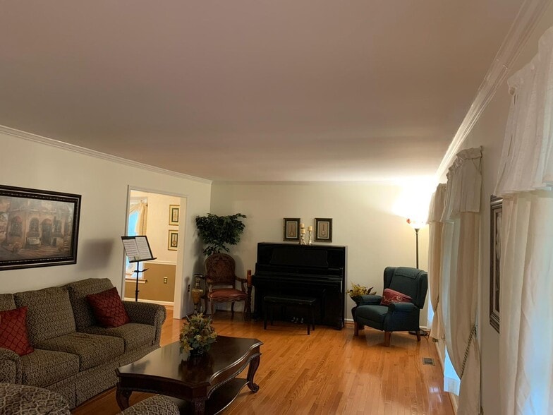 Building Photo - 13336 Glen Taylor Ln
