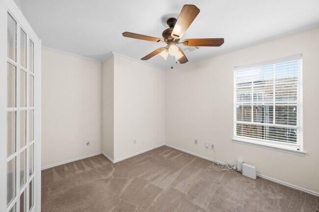 Building Photo - 5726 Westminster Village Dr