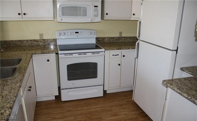 Building Photo - 380 E Happy Canyon Rd