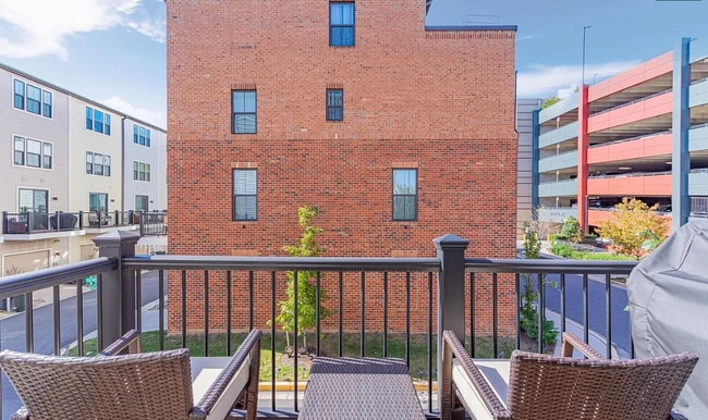 Building Photo - 6215 Herald St