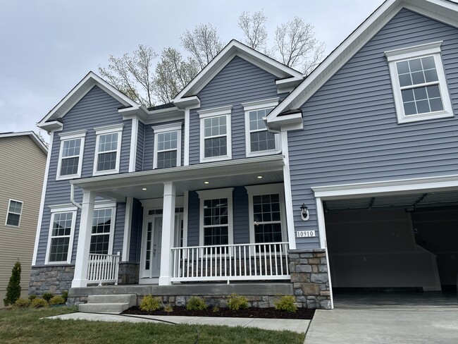 Building Photo - 10910 Meridian Hill Way