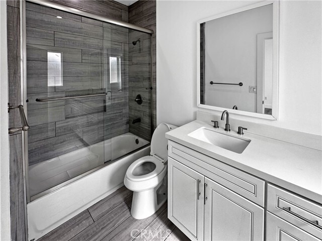Building Photo - 7127 S La Cienega Blvd