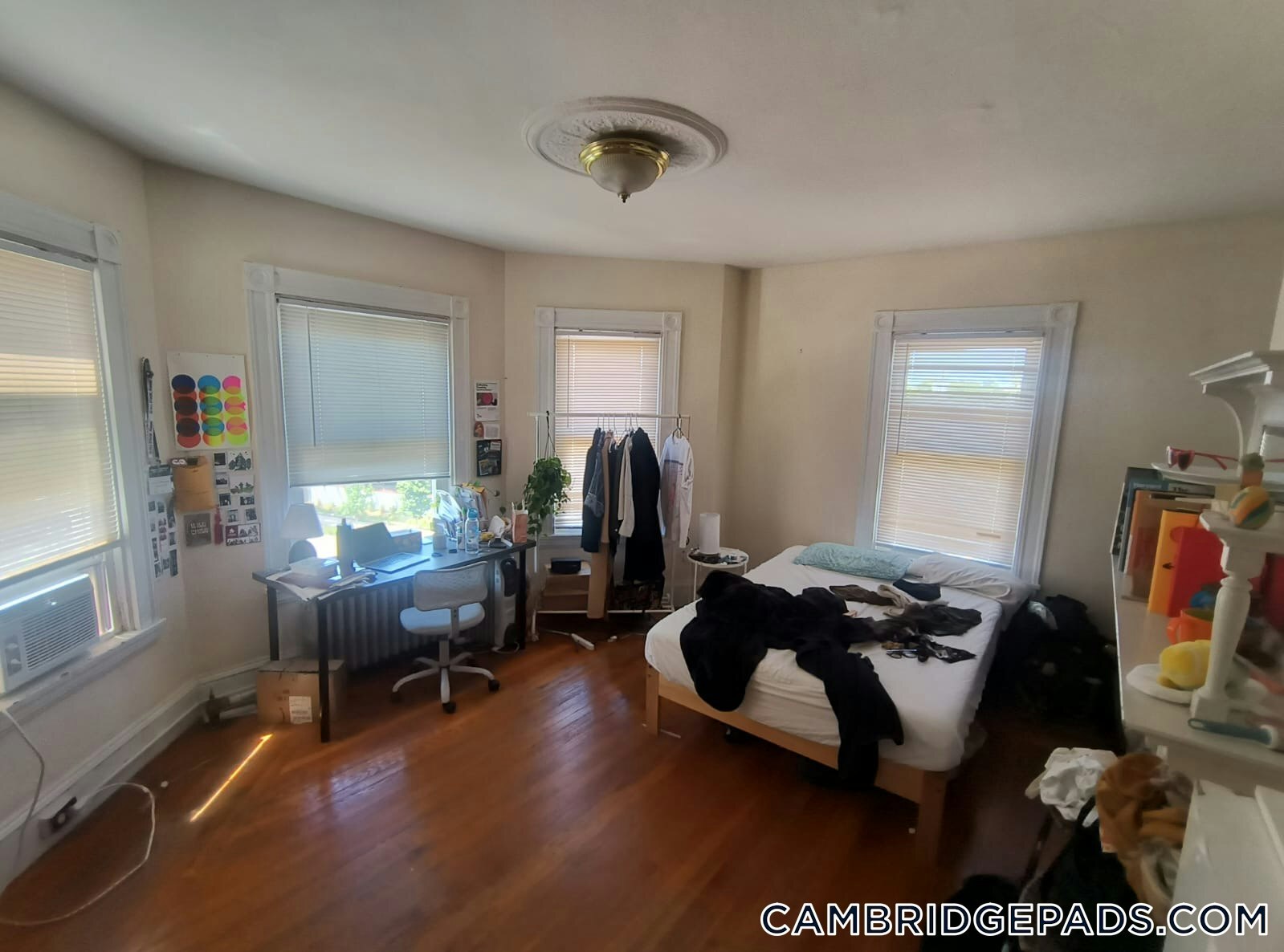 Building Photo - 1590 Cambridge St