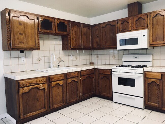 Building Photo - 1111 Central Ave