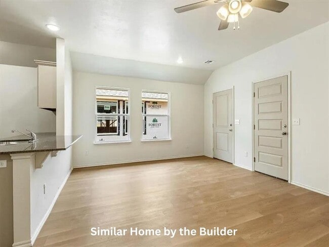 Building Photo - 1705 SW Washington Ave