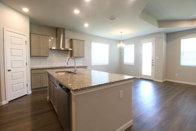 Building Photo - 3713 Tripps Pl