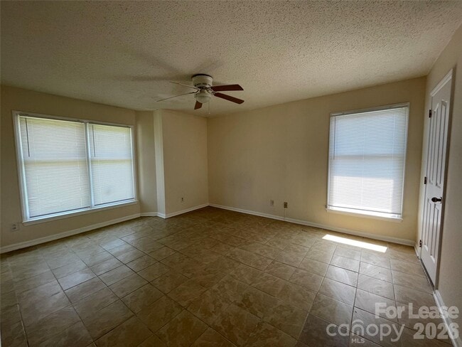 Building Photo - 7368 Rose Terrace Ct