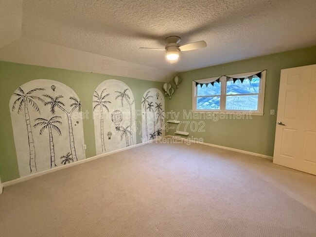 Building Photo - 424 Oak Pond Dr