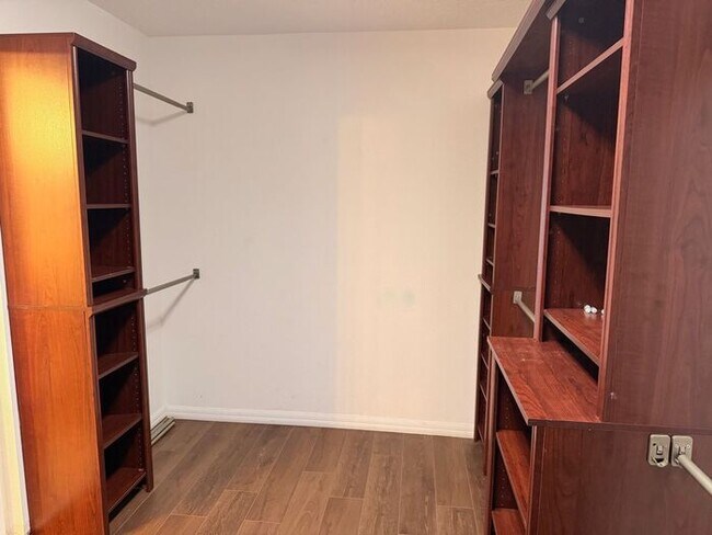 Building Photo - 4BR/2.5BA Home in Hunters Creek – Palma Vista Community – Available Now!