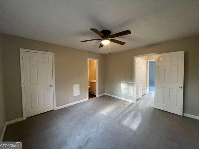 Building Photo - 3774 Meadow Creek Dr