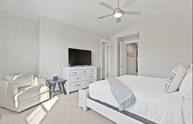 Building Photo - Gorgeous 3 bed/ 3.5 bath Condo At Heron La...