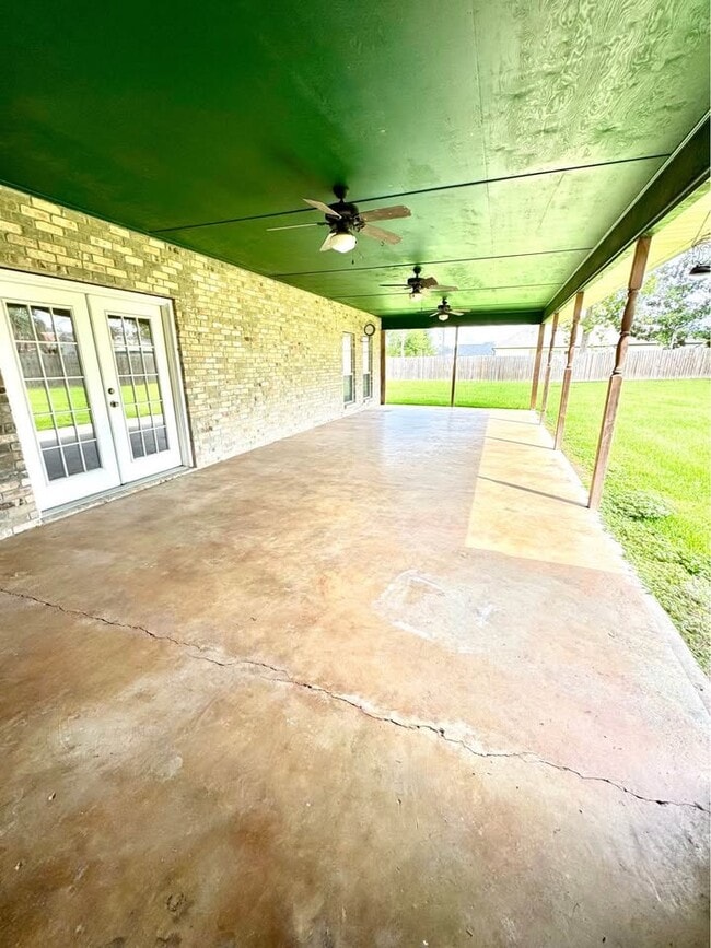 Building Photo - 1110 Athens Dr