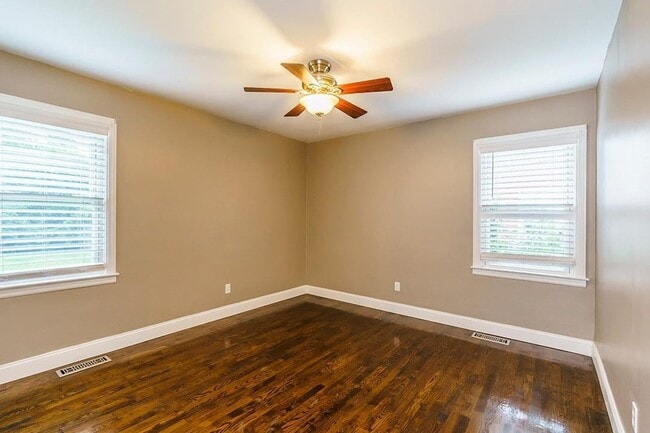 Building Photo - Charming 3 bedroom 2 bath home in Southland neighborhood!