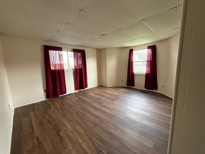 Bedroom - 334 Liberty St