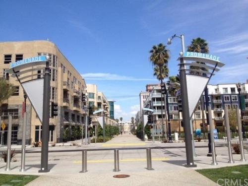 Building Photo - 133 The Promenade N