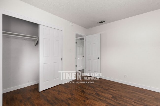 Building Photo - 3960 Annabelle Ave