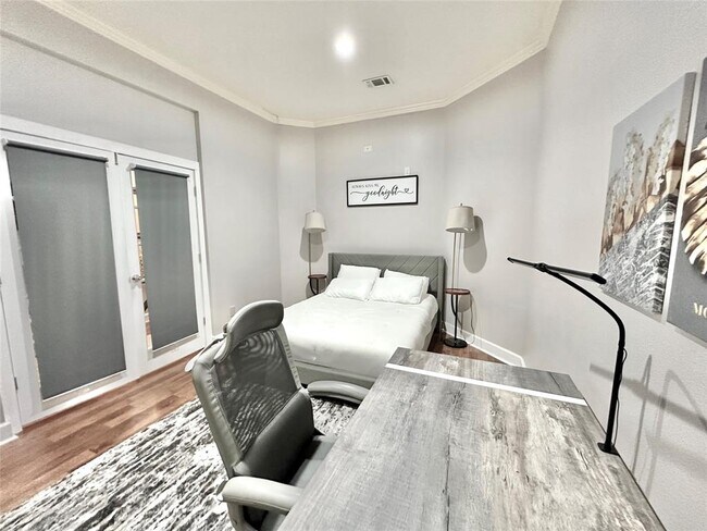 Building Photo - 8802 Willacy Ct