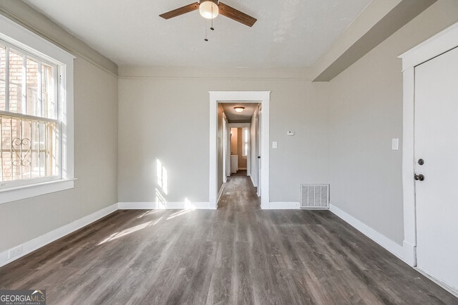 Building Photo - 1445 Lucile Ave SW