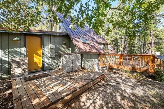 Building Photo - 223 Rainbow Canyon Blvd