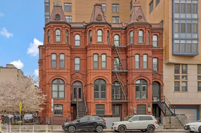 Building Photo - 1227 15th St NW
