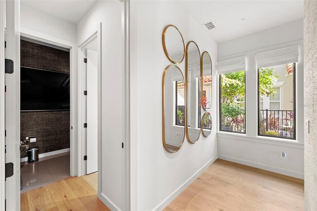 Building Photo - 1123 Abbeys Way