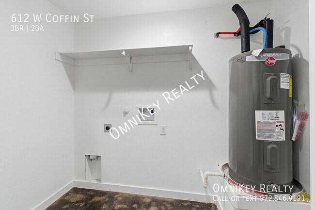 Building Photo - 612-622 W Coffin St