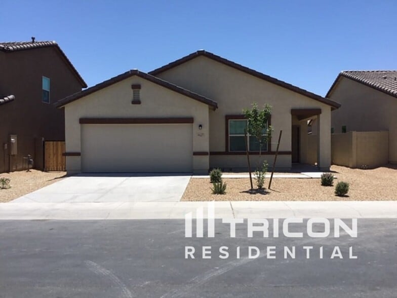 Primary Photo - 4627 W Saddlebush Way