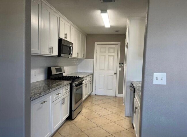 Building Photo - 10510 Linsley Lane