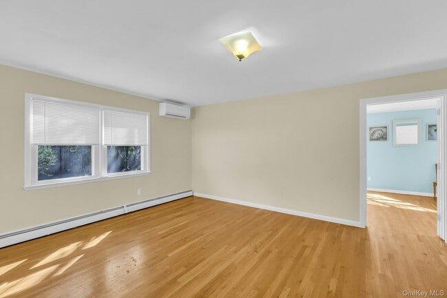 Building Photo - 13 Argonne Rd W