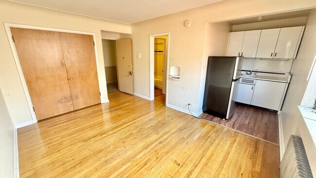 A52E5C94-7A82-4D9D-902A-A68372E2B49F - Hillside Apartments