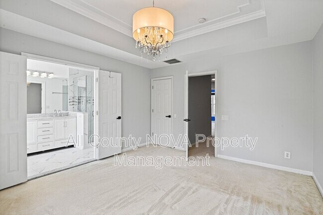 Building Photo - 22707 High Haven Terrace