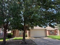 Building Photo - 1744 Thorntree Ln