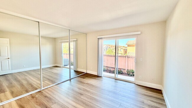 Building Photo - Lovely Downstairs, Entry-Level, End Unit Condo in the Private Diamante HOA Community of Bonsall, ...