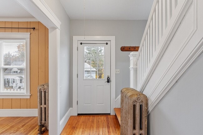 Building Photo - 577 Chandler St