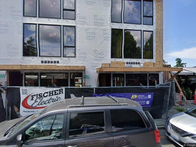 Building Photo - 614 5th Ave S