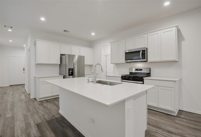 Building Photo - 1055 Llano Trl