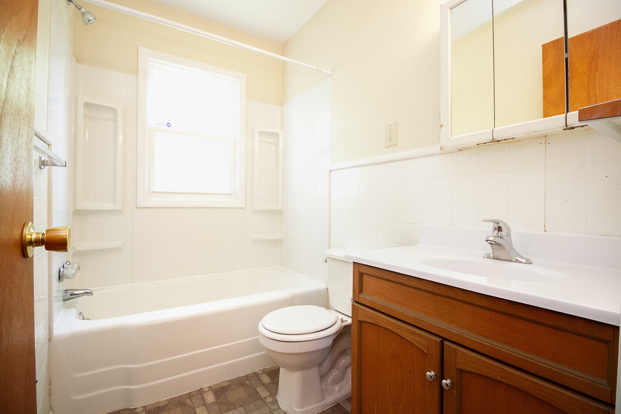 Building Photo - 1823 Marlow Rd