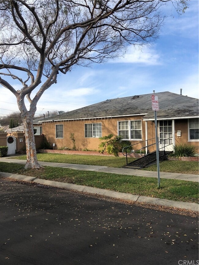Building Photo - 17039 Crenshaw Blvd