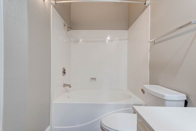 Building Photo - 10001 Crimson Palisades Pl