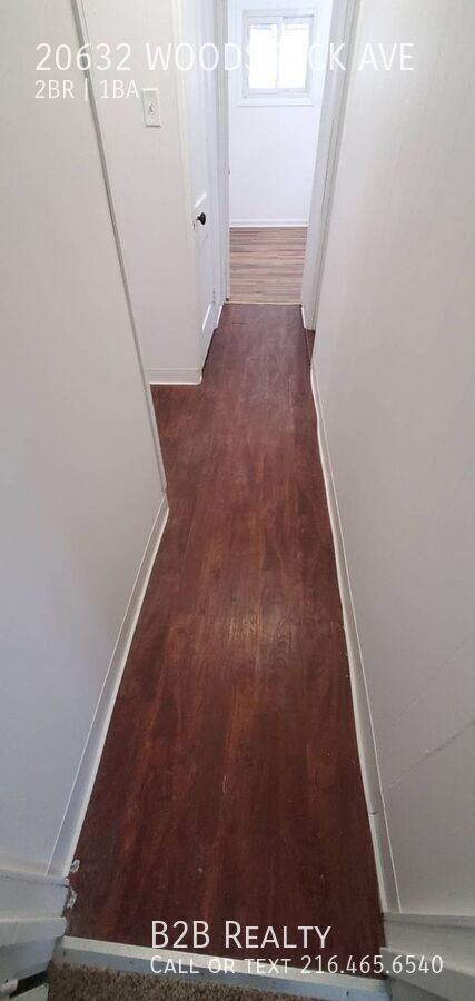 Building Photo - 20632 Woodstock Ave