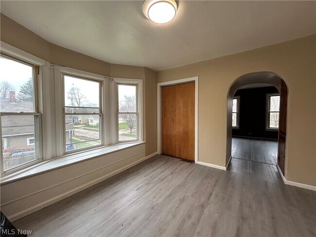 Building Photo - 3448 E 69th St