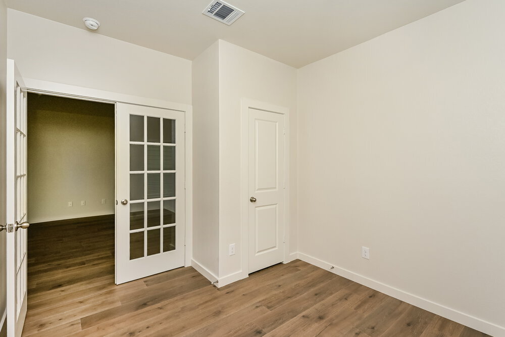 Building Photo - 1513 Harvester Dr