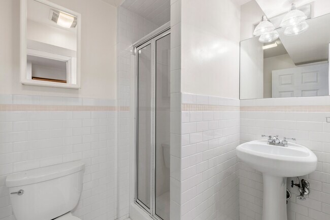 Building Photo - 60 Havilands Ln