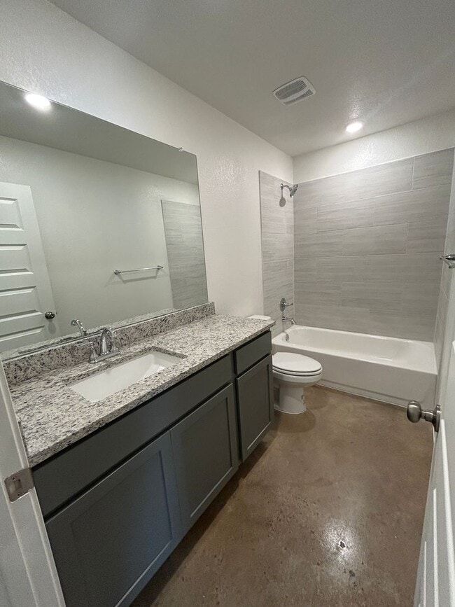 Building Photo - 909 Switchgrass Dr