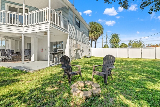 Building Photo - 4004 Centavo Ct