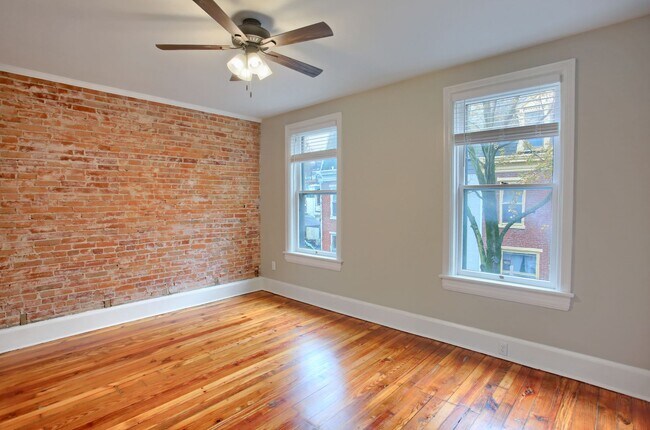 Building Photo - 1505 Penn St