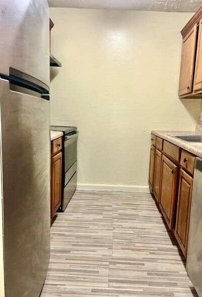 Building Photo - 2440 NW 39th Wy