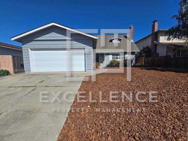 Primary Photo - 2 Story 4/2 + Office, Hwf, Pets Negotiable...